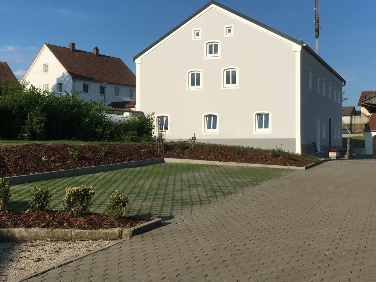 Ferienwohnung Zum Dorfwirt Риденбург Экстерьер фото