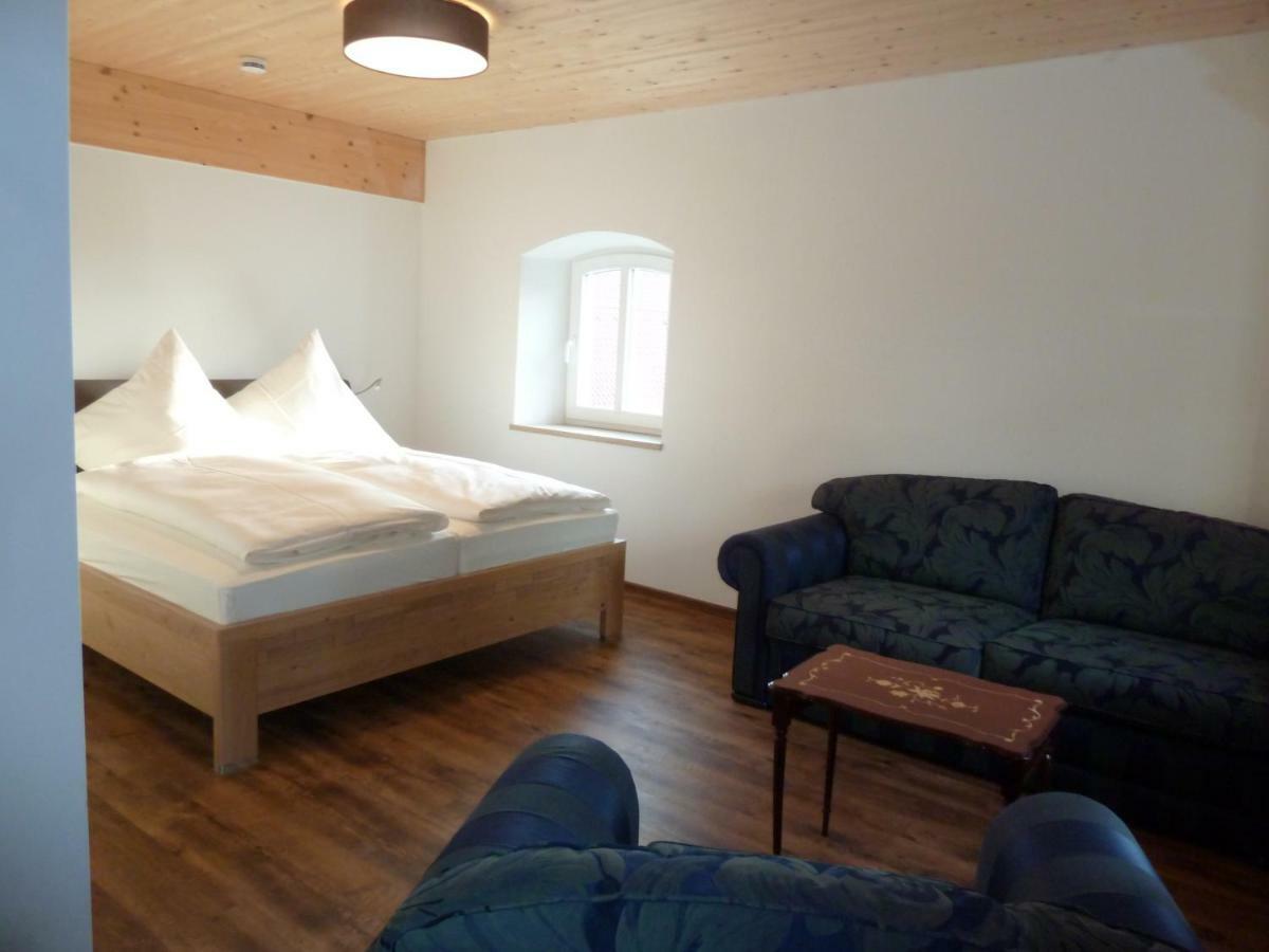 Ferienwohnung Zum Dorfwirt Риденбург Экстерьер фото